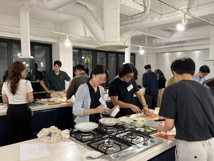 1인 가구 직원 요리교실·밥상모임...국제협력단, 대한무역투자진흥공사, 한국무역보험공사, 한국무역협회